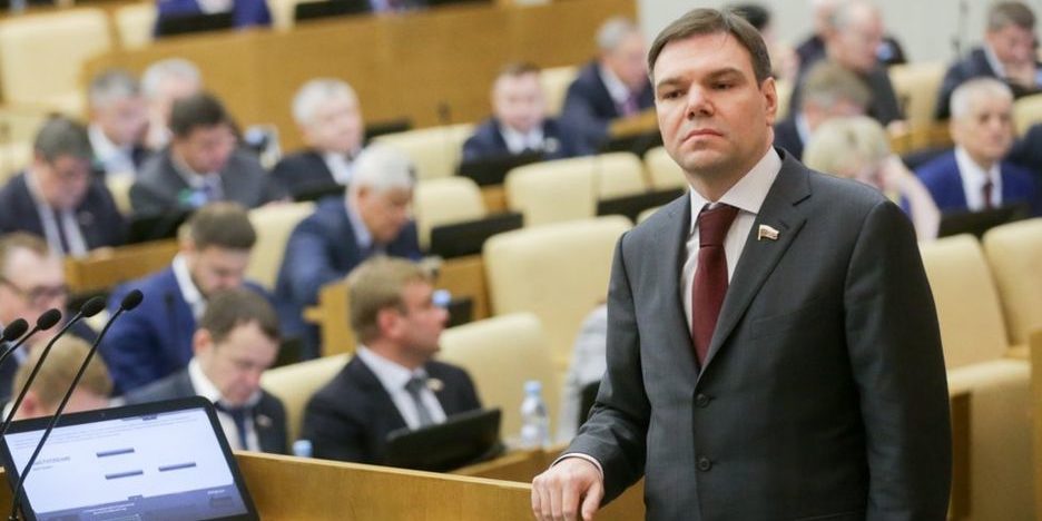 Депутаты разрешат российским СМИ самим удалять «фейковые» новости