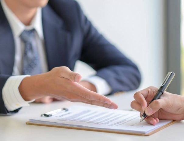 Смена директора ооо через продажу