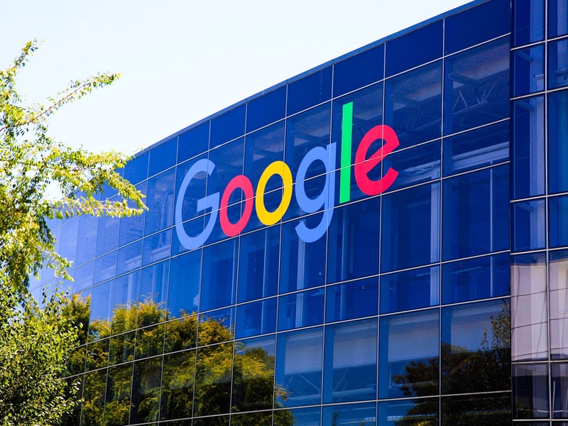 mountain view, ca/usa may 21, 2018: exterior view of a googleplex building, the corporate headquarters complex of google and its parent company alphabet inc.
